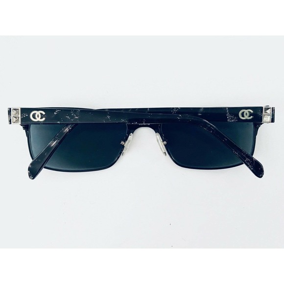 Oleg Cassini Black Metal Frame Glasses